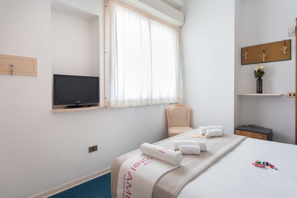 Hotel Ambra Milano Marittima Kamer foto