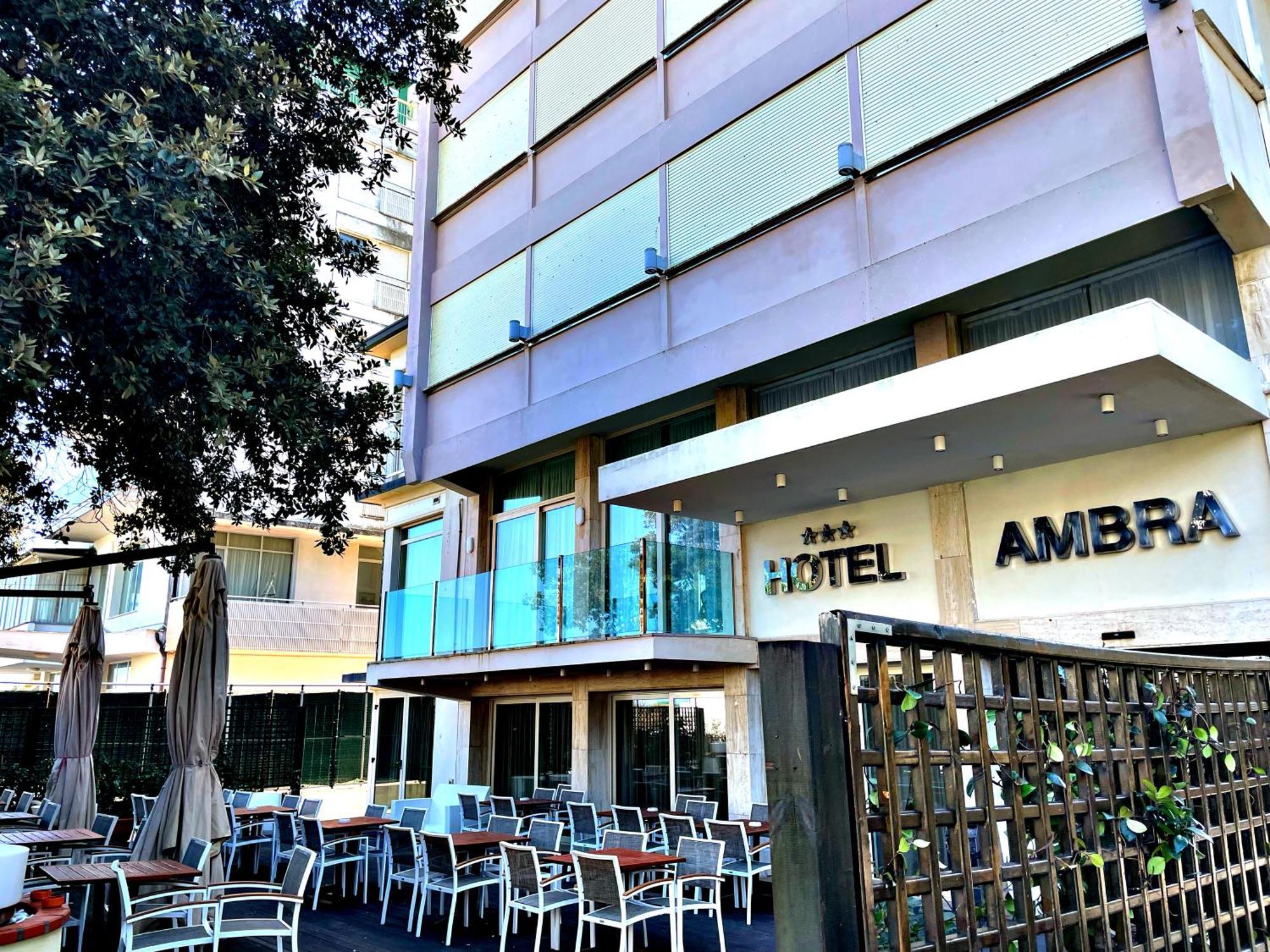 Hotel Ambra Milano Marittima Buitenkant foto
