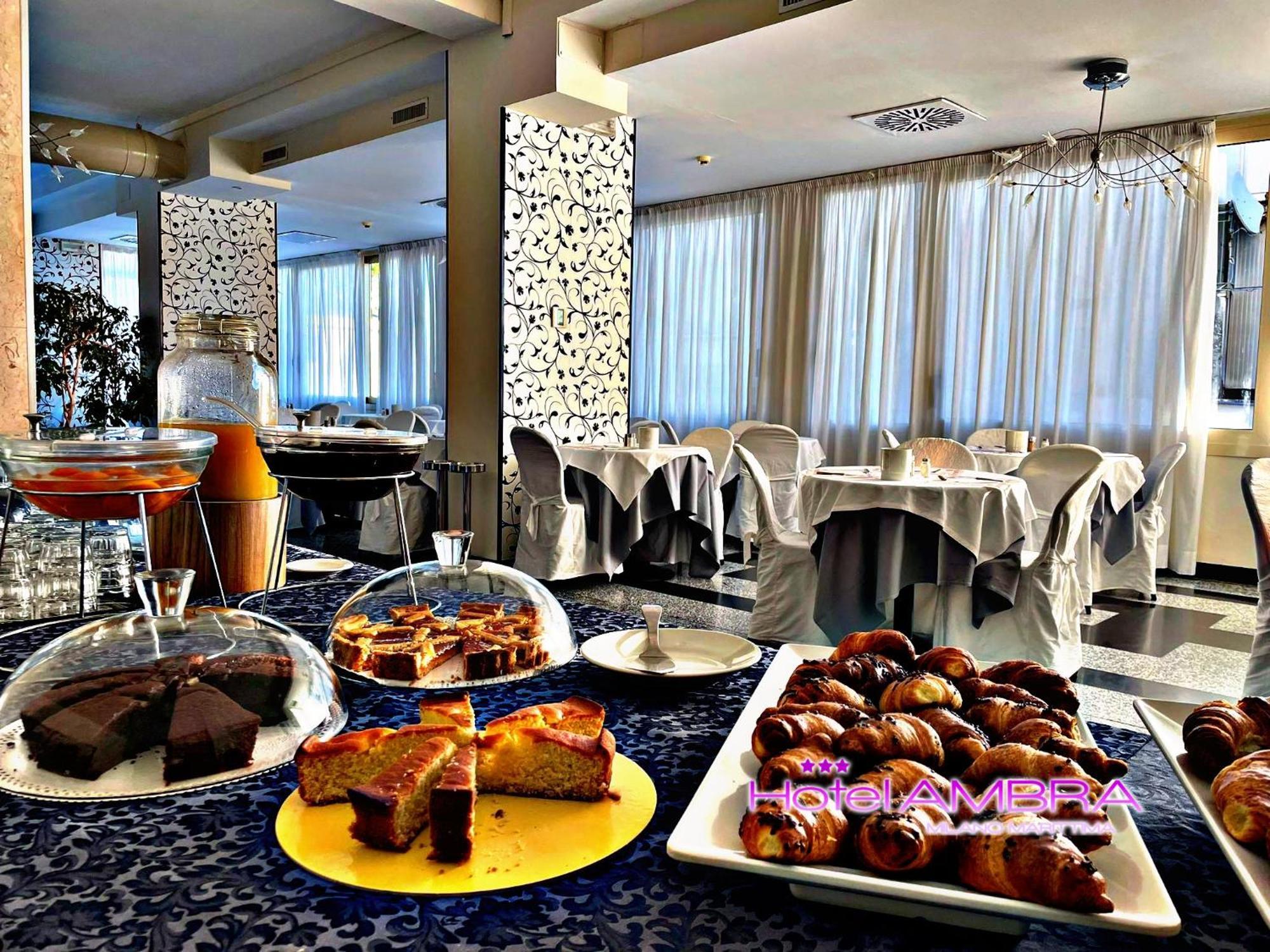 Hotel Ambra Milano Marittima Buitenkant foto
