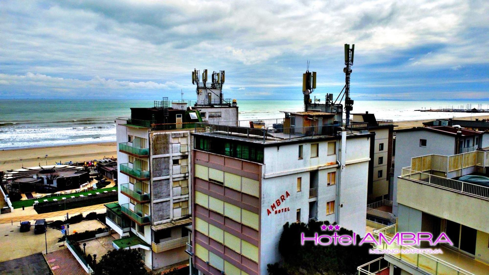 Hotel Ambra Milano Marittima Buitenkant foto