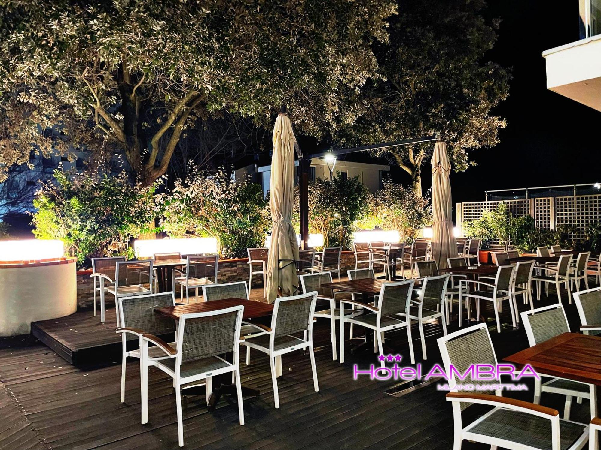 Hotel Ambra Milano Marittima Buitenkant foto