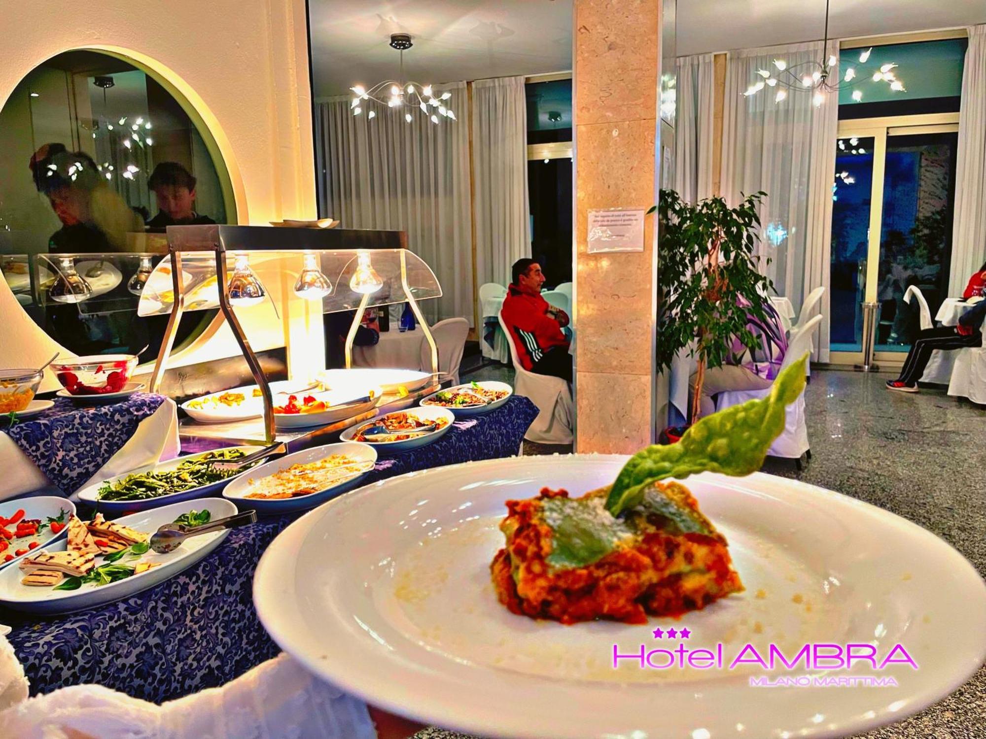 Hotel Ambra Milano Marittima Buitenkant foto