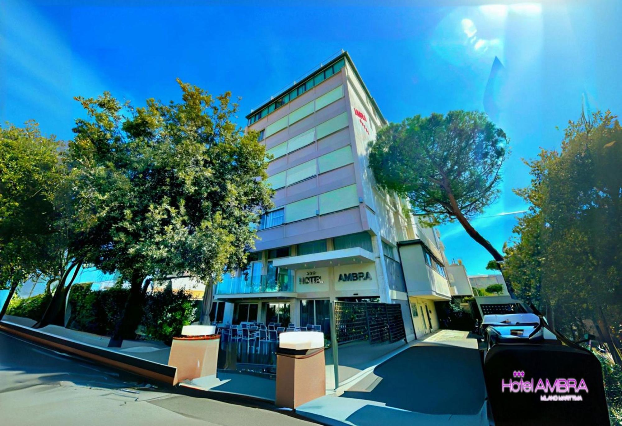 Hotel Ambra Milano Marittima Buitenkant foto