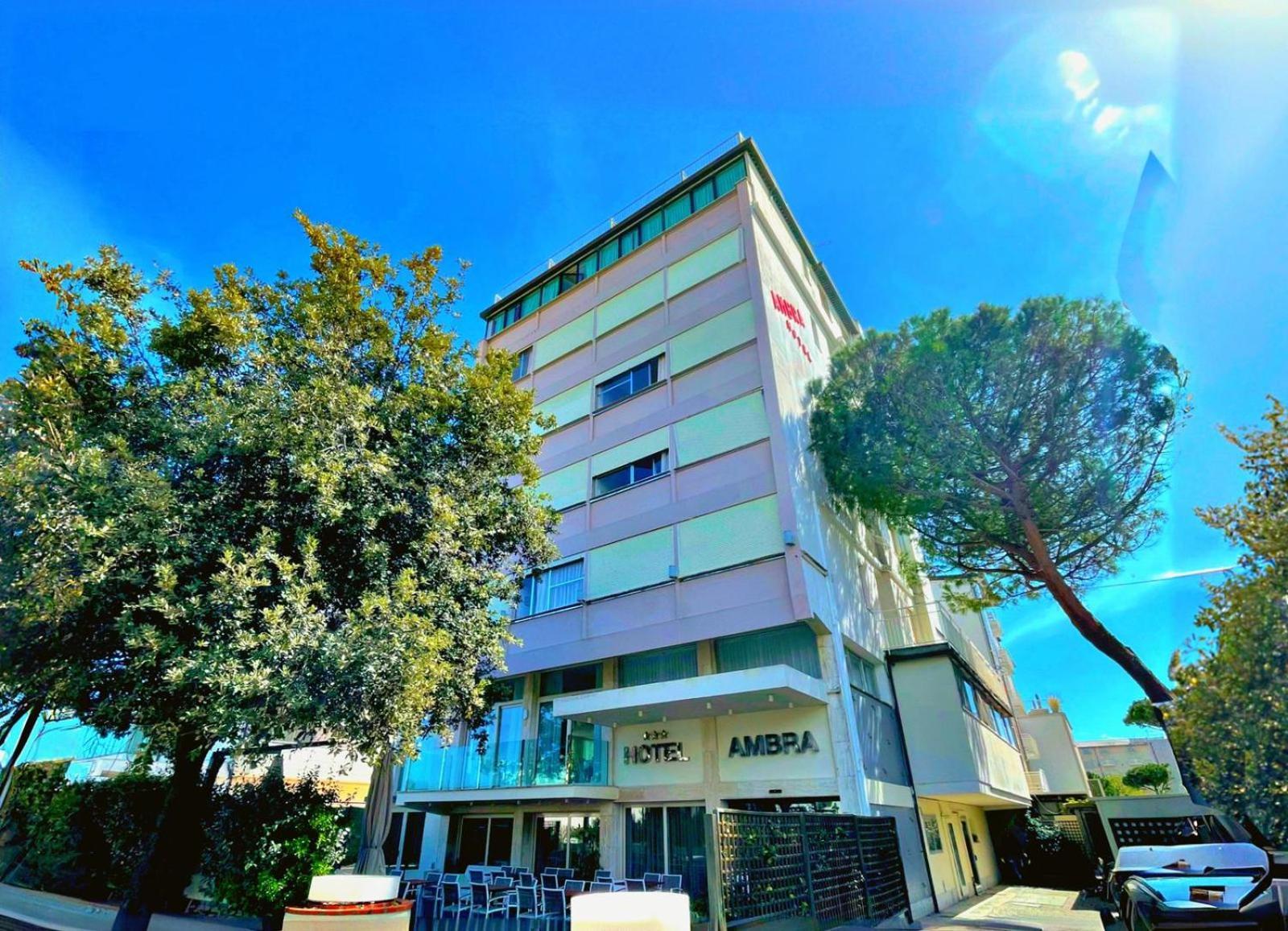 Hotel Ambra Milano Marittima Buitenkant foto