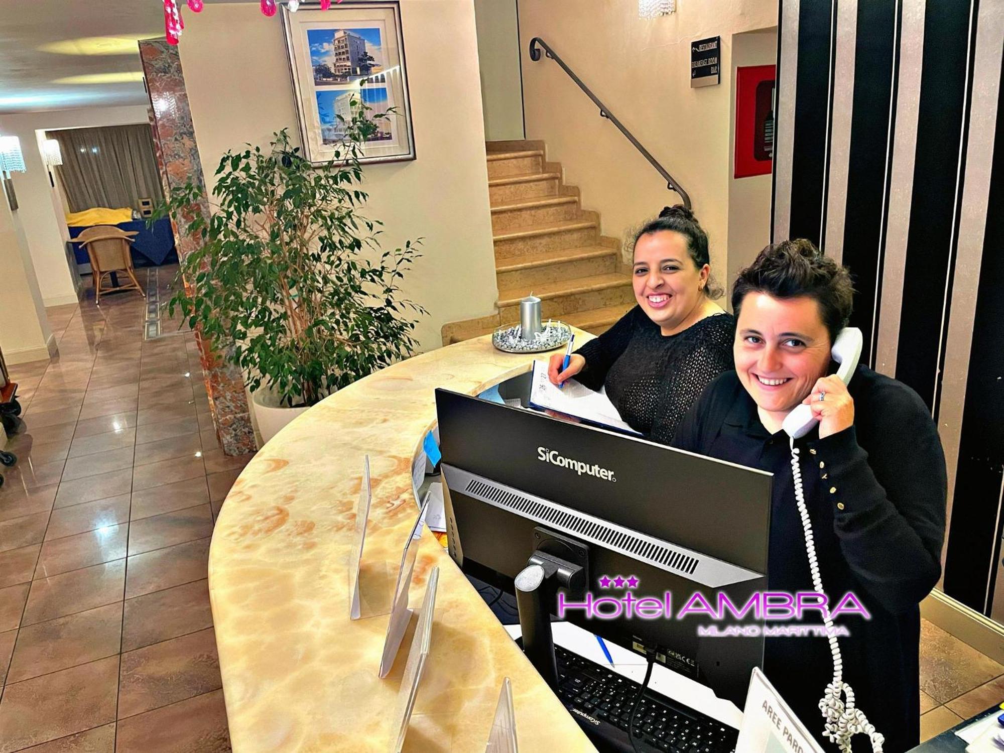 Hotel Ambra Milano Marittima Buitenkant foto