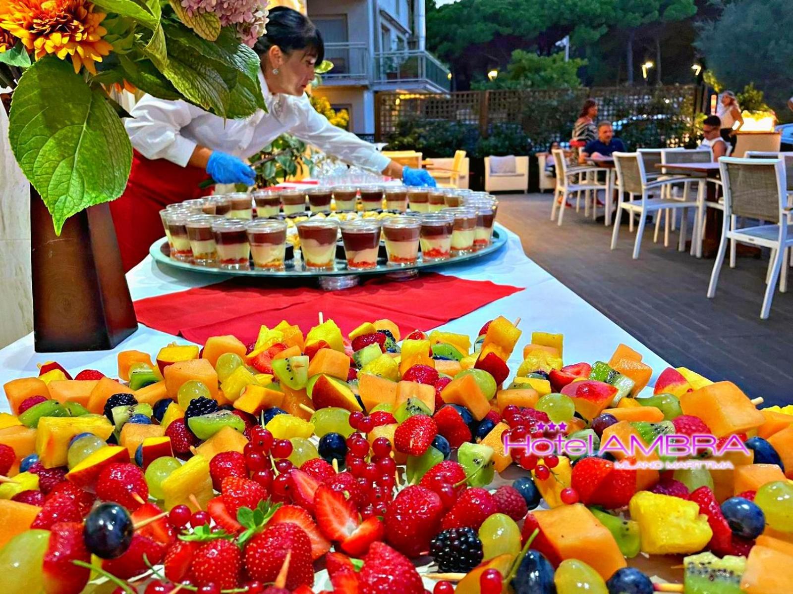 Hotel Ambra Milano Marittima Buitenkant foto