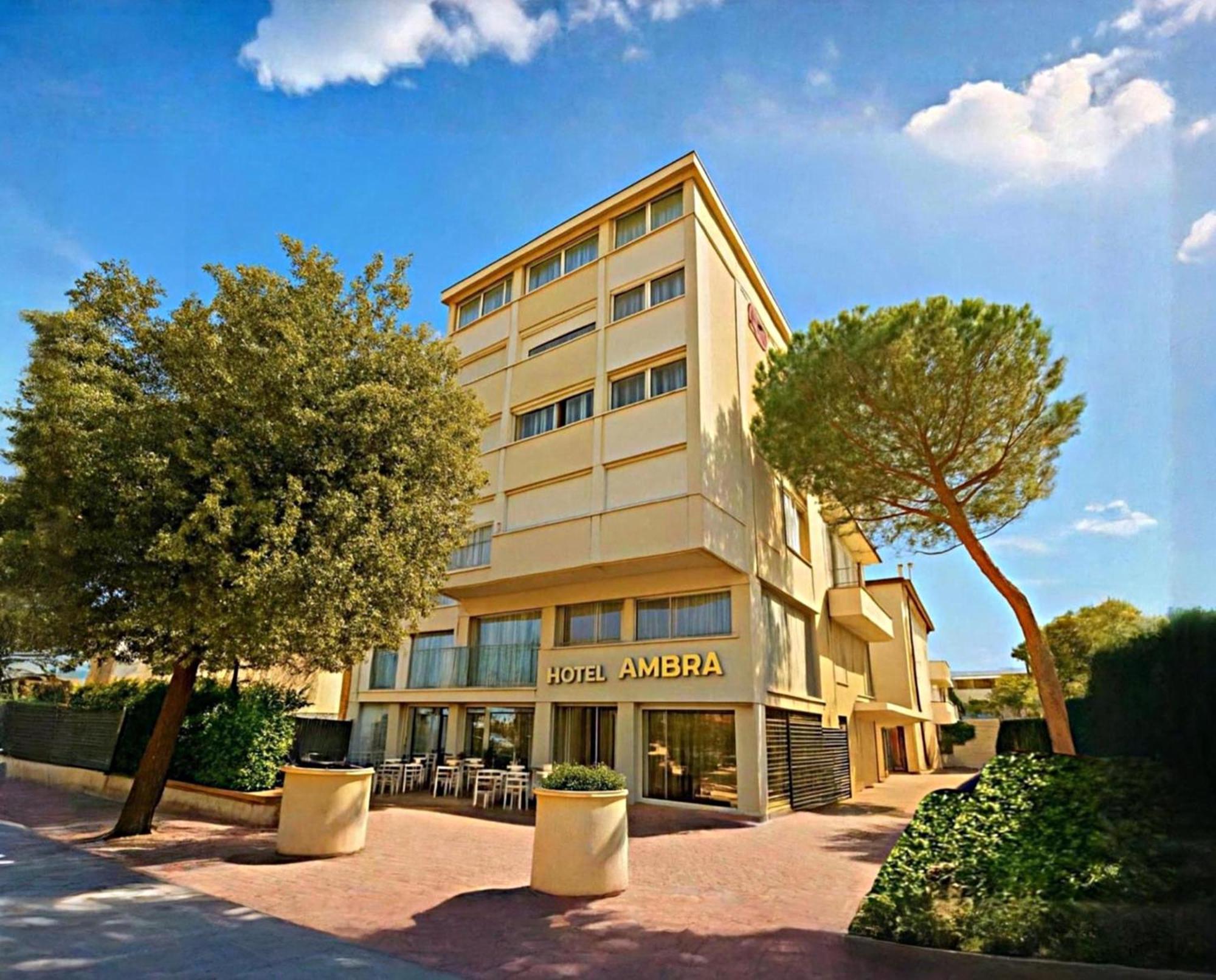 Hotel Ambra Milano Marittima Buitenkant foto