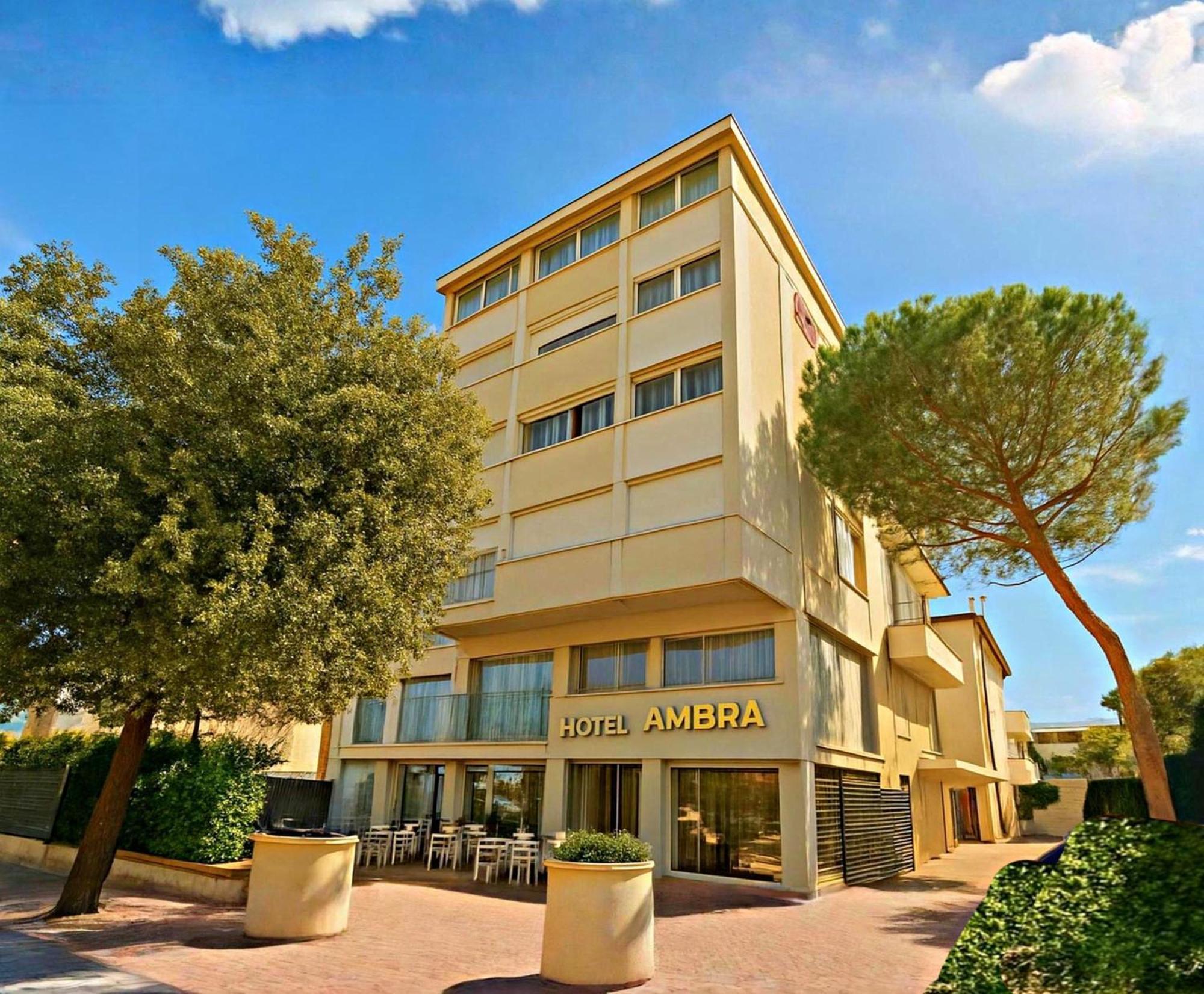 Hotel Ambra Milano Marittima Buitenkant foto